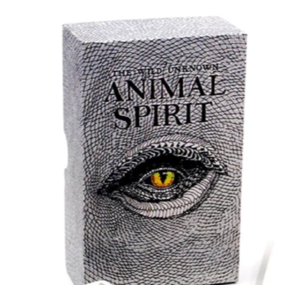 The Wild Unknown ANIMAL SPIRIT TAROT CARDS - NEW - Great gift!